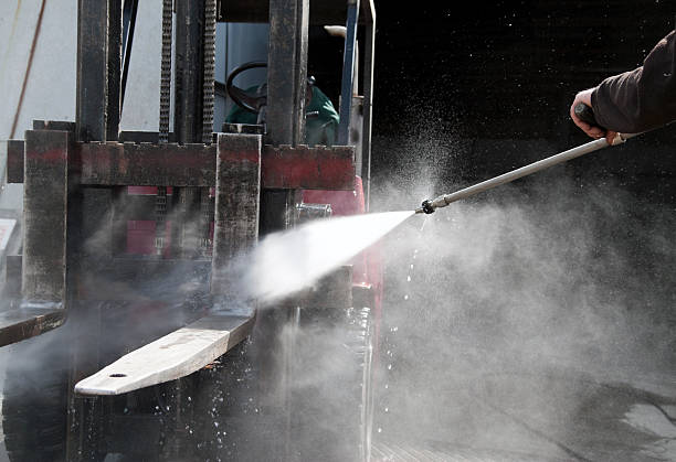 Best Roof Power Washing Services  in Blauvelt, NY
